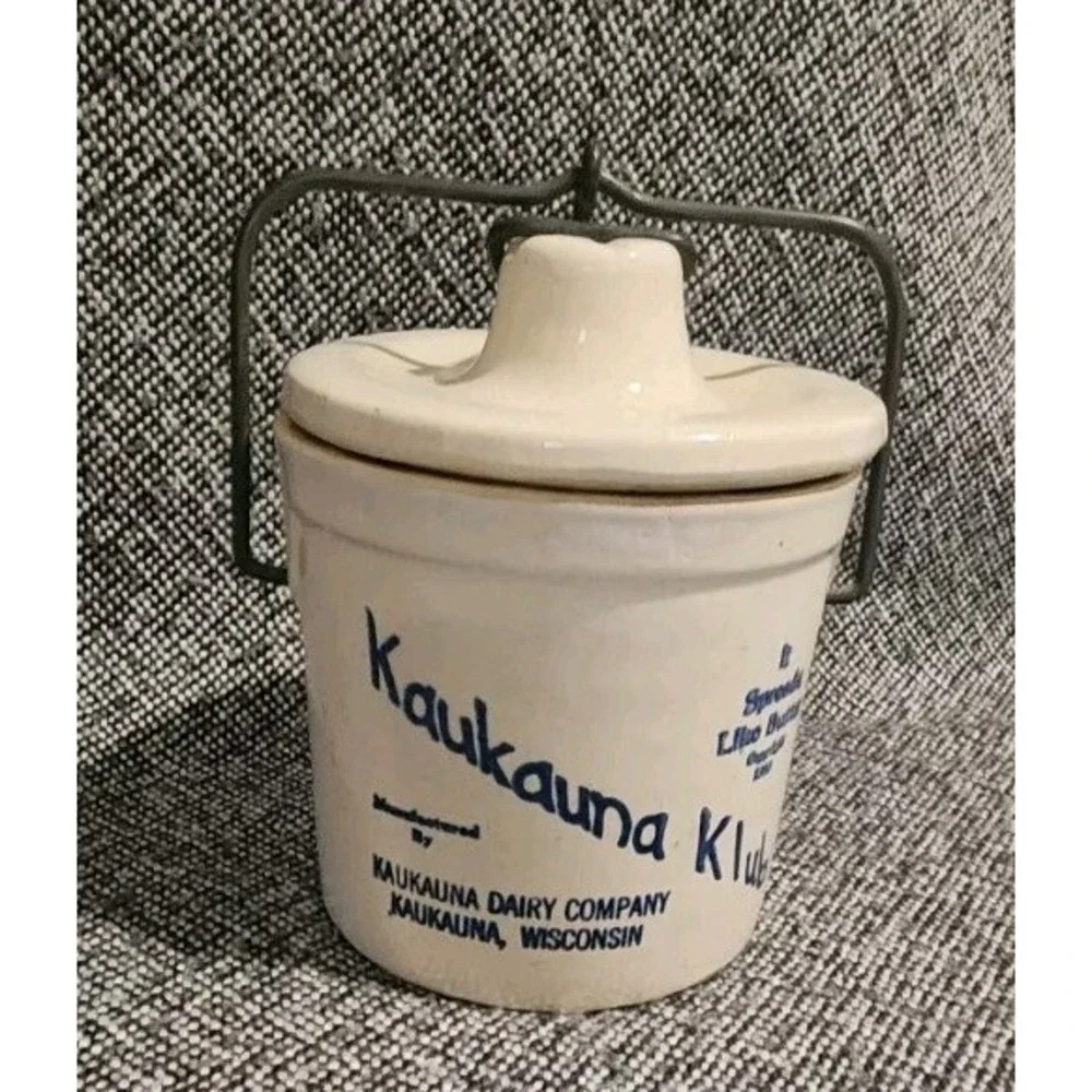 Kaukauna‎ Klub Dairy Crock with Lid Kaukauna, Wisconsin Copyright 1933